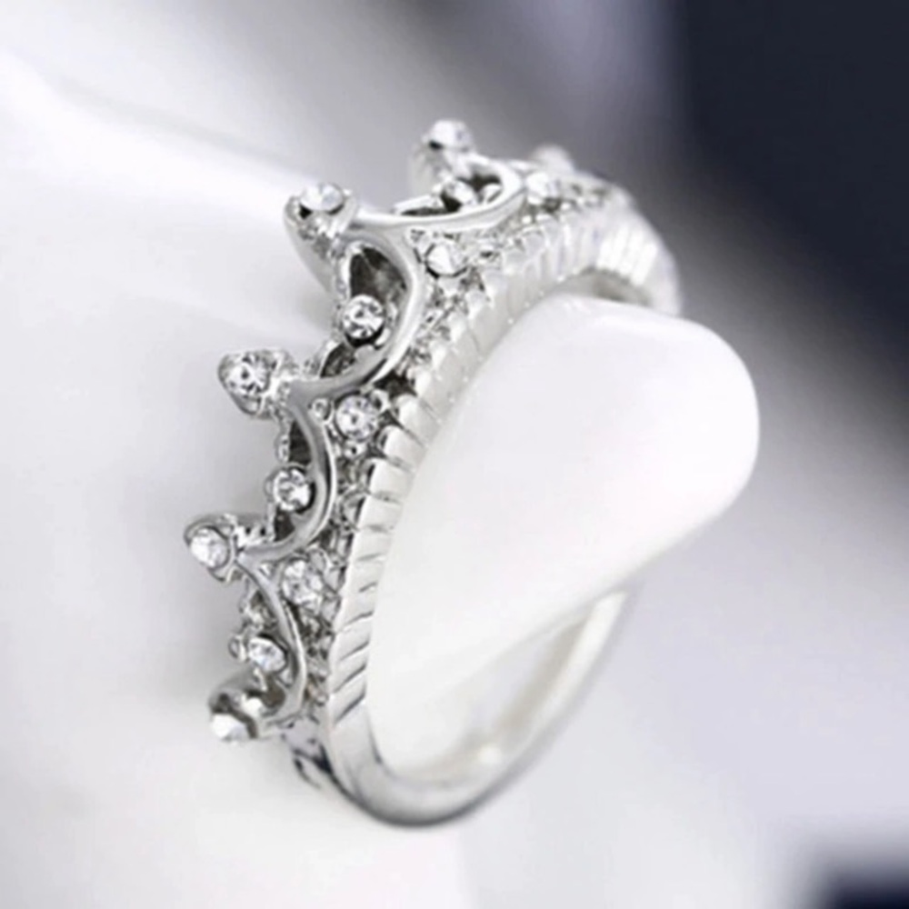 NEW!💙💎BEAUTIFUL! CROWN 👑 RING!💎💙7 SILVERY! - Picture 7 of 8